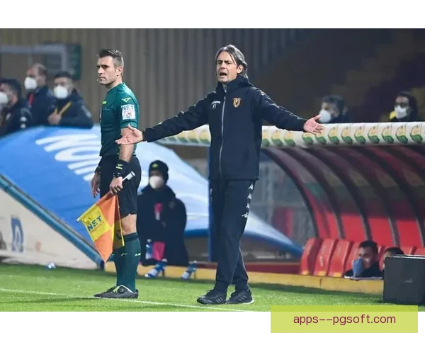 保罗索萨赛季初因战绩不佳遭萨勒尼塔纳解雇引发广泛关注