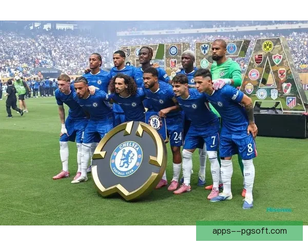 巴黎圣日耳曼正式签约若昂·内维斯增强中场实力